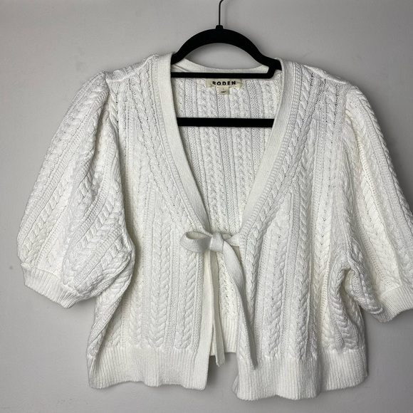 Boden Sweaters - Boden Women's White Cable Knit Sweater EUC